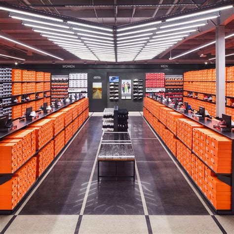 hoe laat is de nike store|Nike Factory Stores.